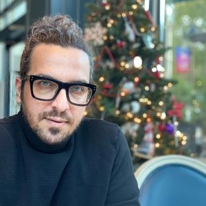 Meet your Posher, Omid